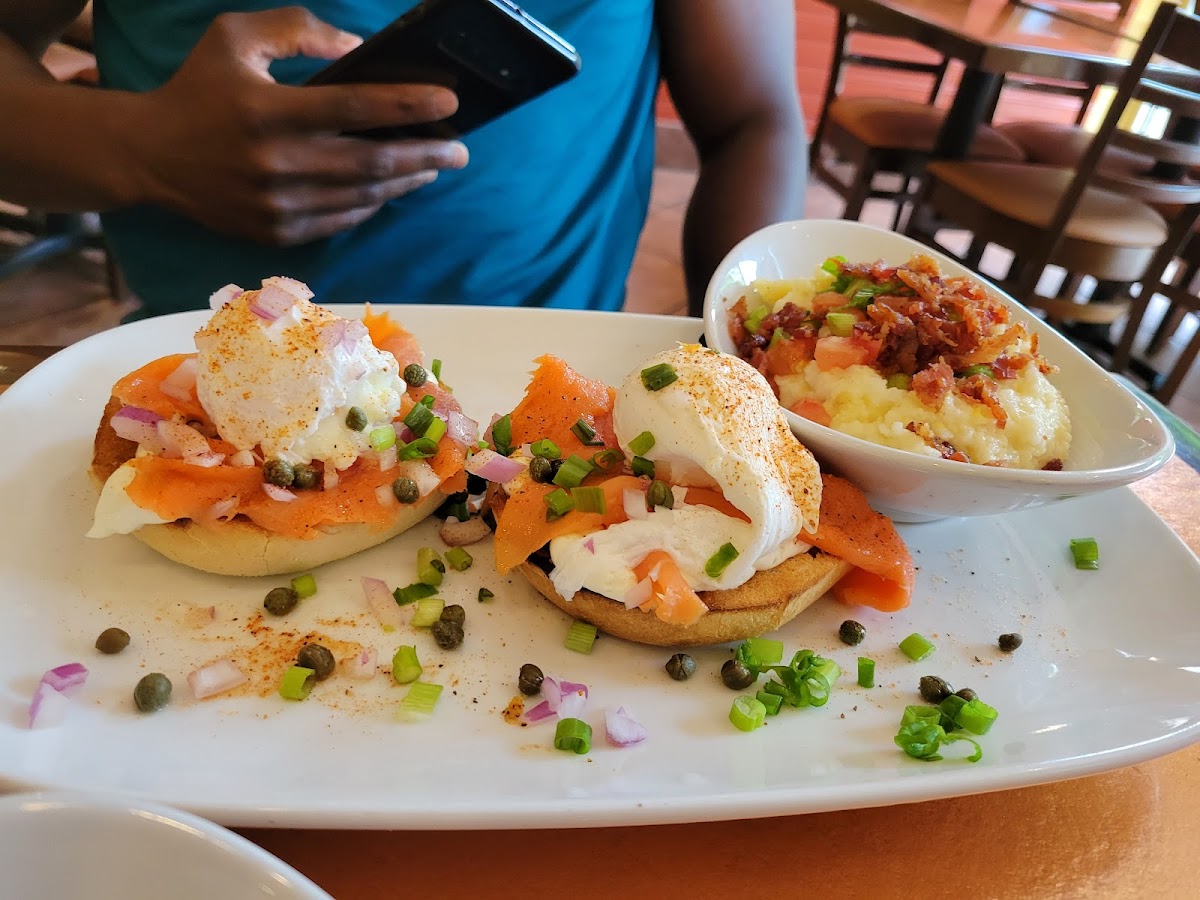 Another Broken Egg Cafe-5