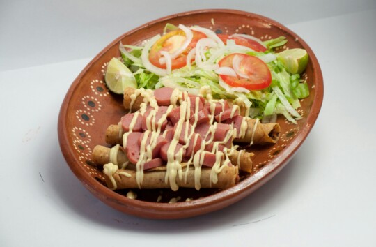 Antojitos Chelo-2