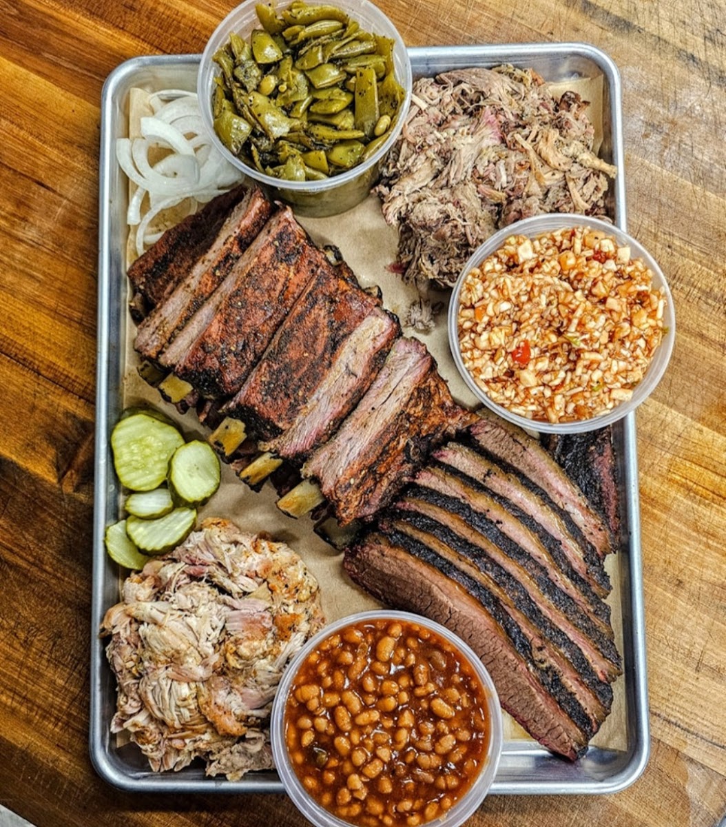 Apple City Bbq-3