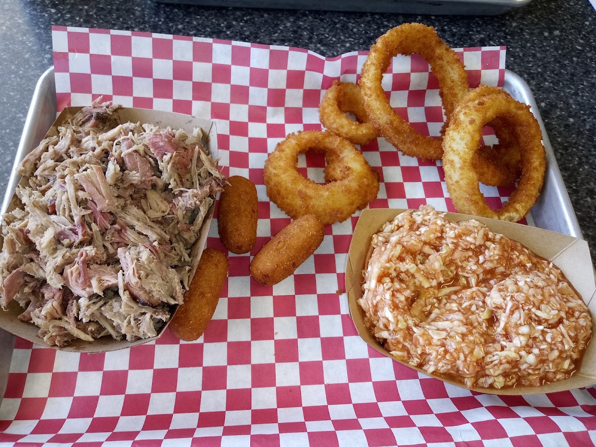 Apple City Bbq-7