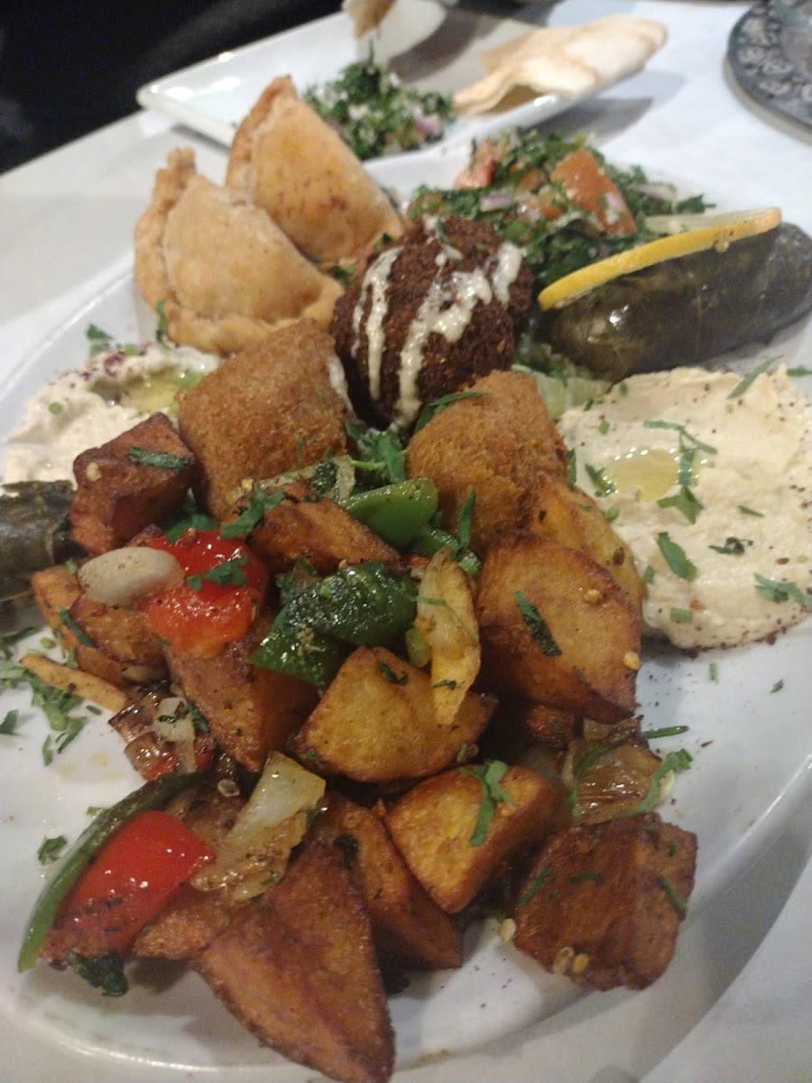 Aqua Food & Mood Lebanese Restaurant-10