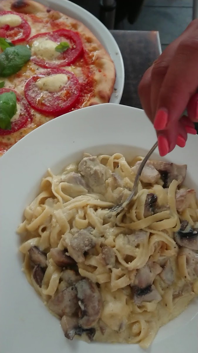 Archie's Restaurant & Pizzeria-2