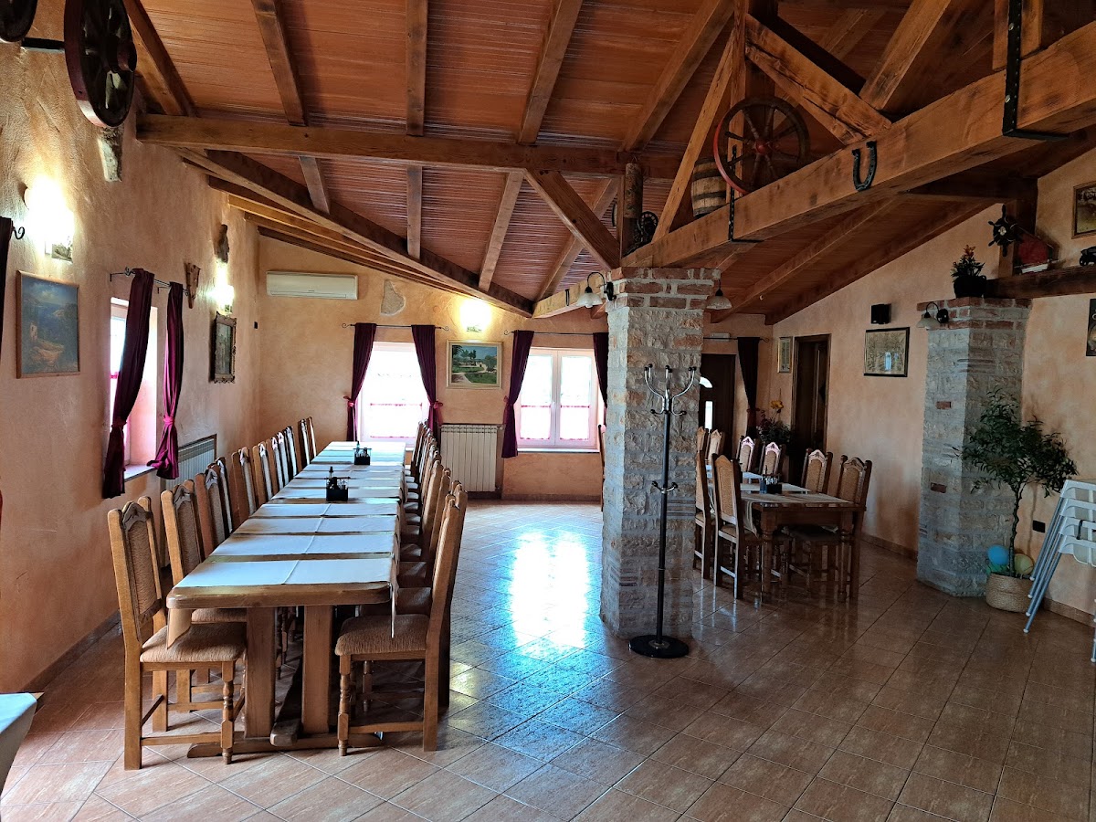 'žardin' Traditional Restaurant