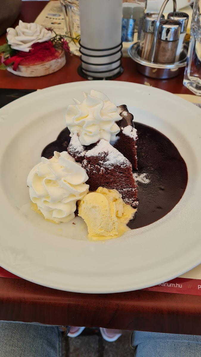 Aredo Restaurant, Café-6