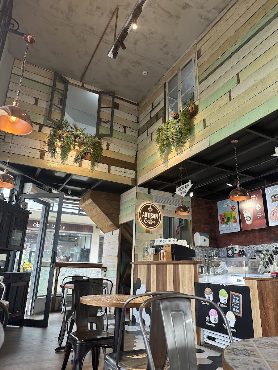Artisan Coffee La City