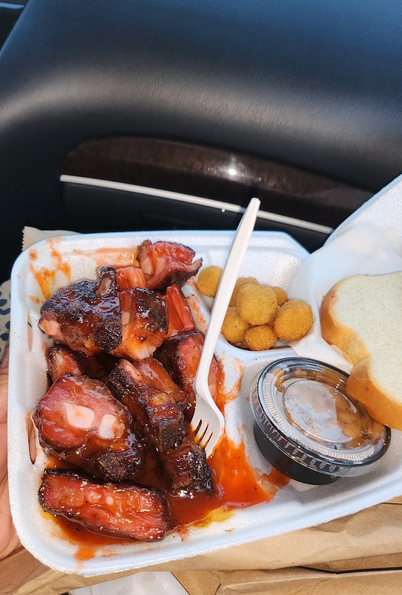Ashley's Bar-B-Que-7