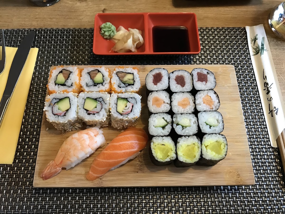 Asia Food & Sushi Bar Long Binh-2