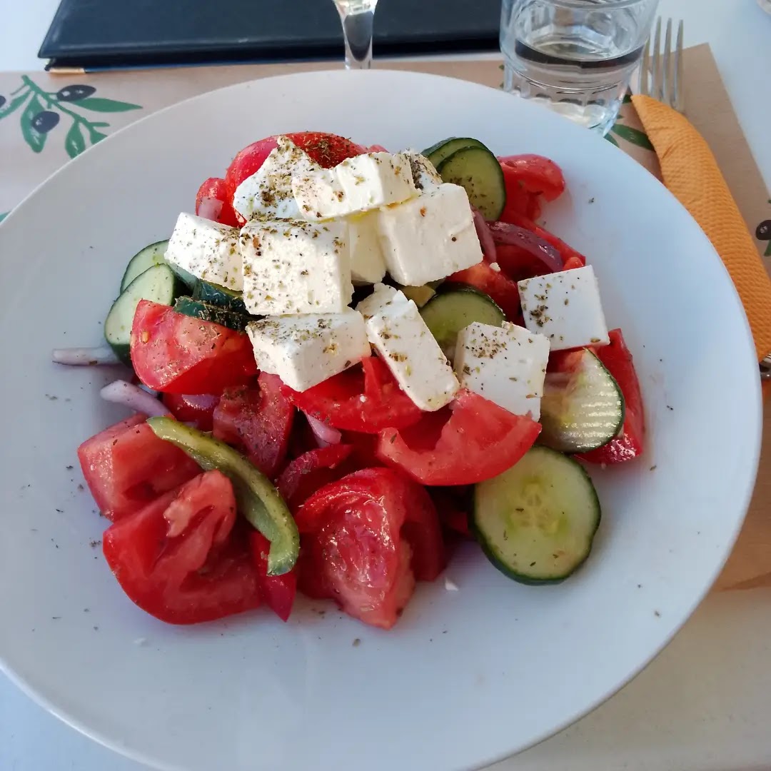 Asterias Restaurant Lounge Bar-3