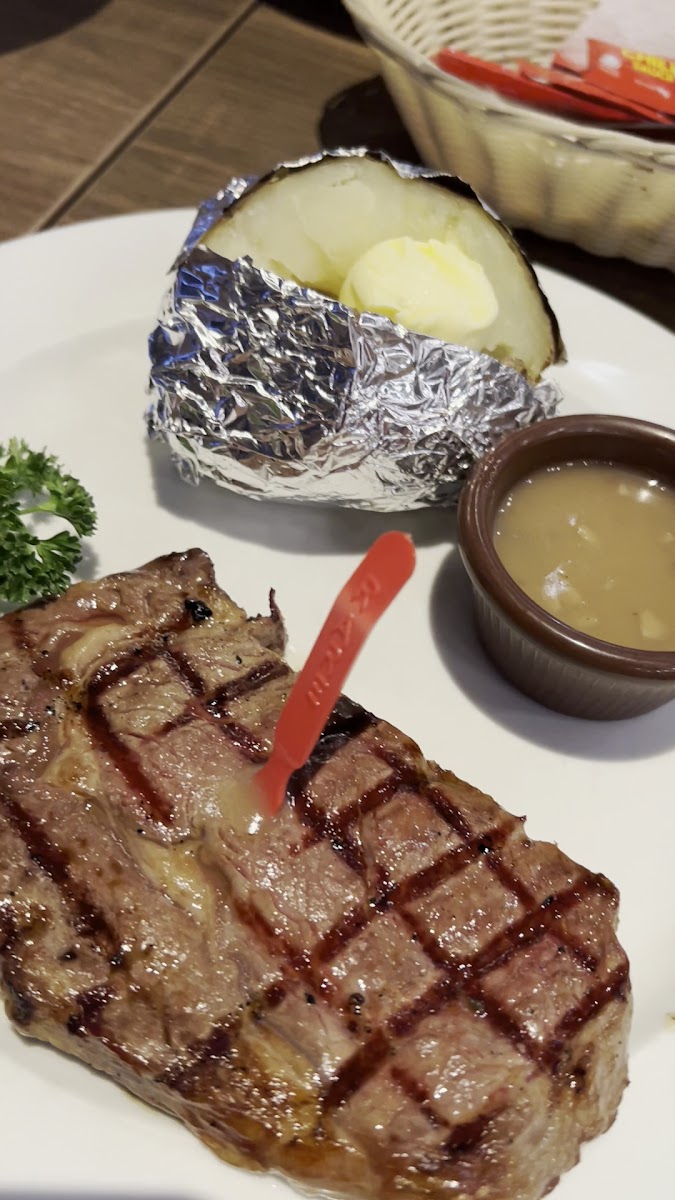 Astons Steak & Salad @ Marina Square-2
