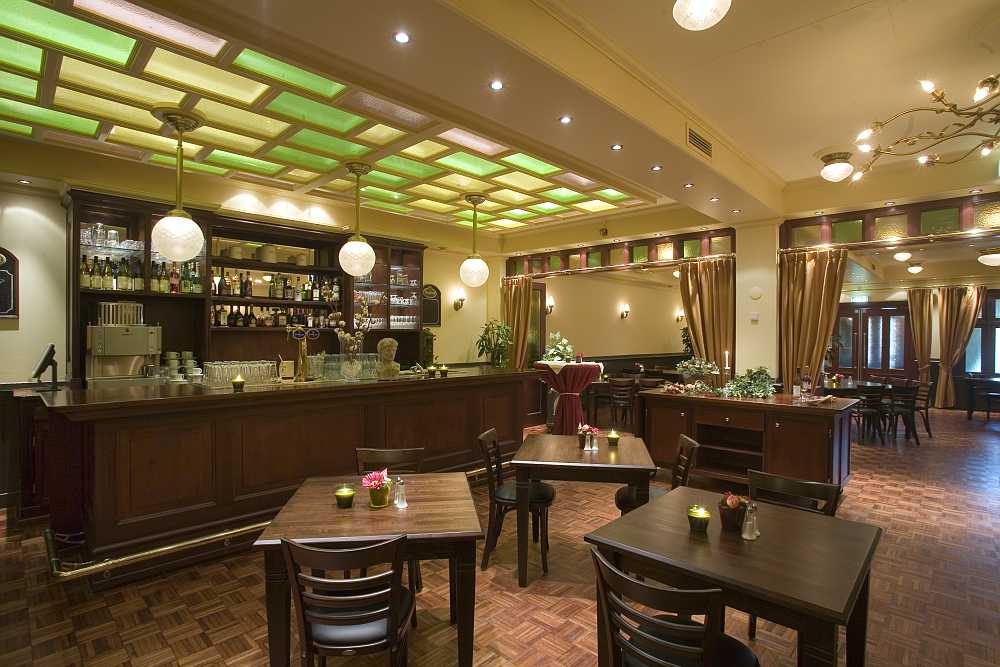 Astoria Cafetaria Catering-3