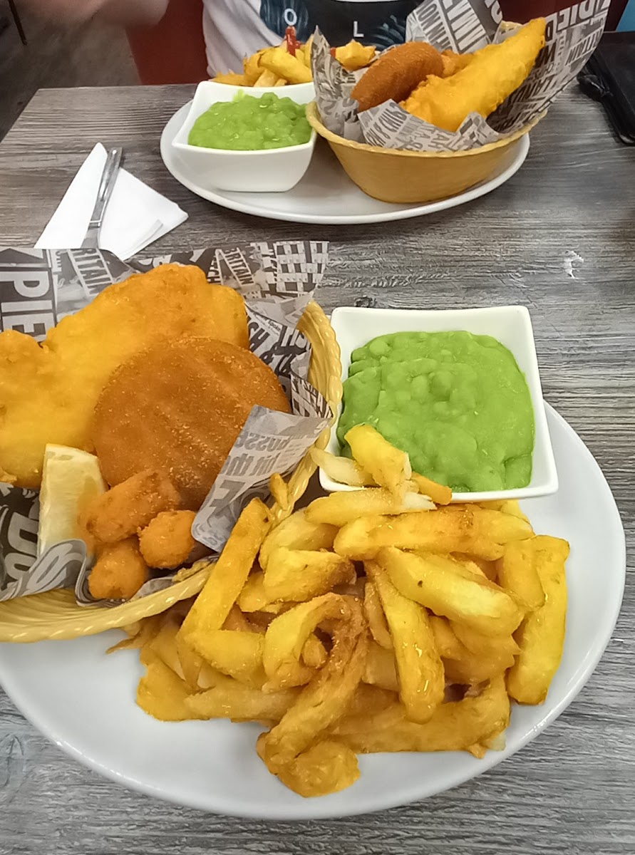 Atlantic Fish Bar & Diner-6