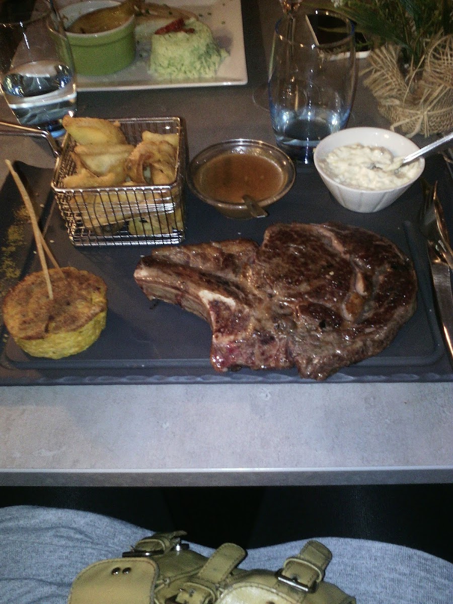 Au Pied Dans Le Plat-8