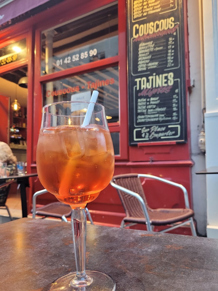 Au Rendez-Vous De Montmartre-9