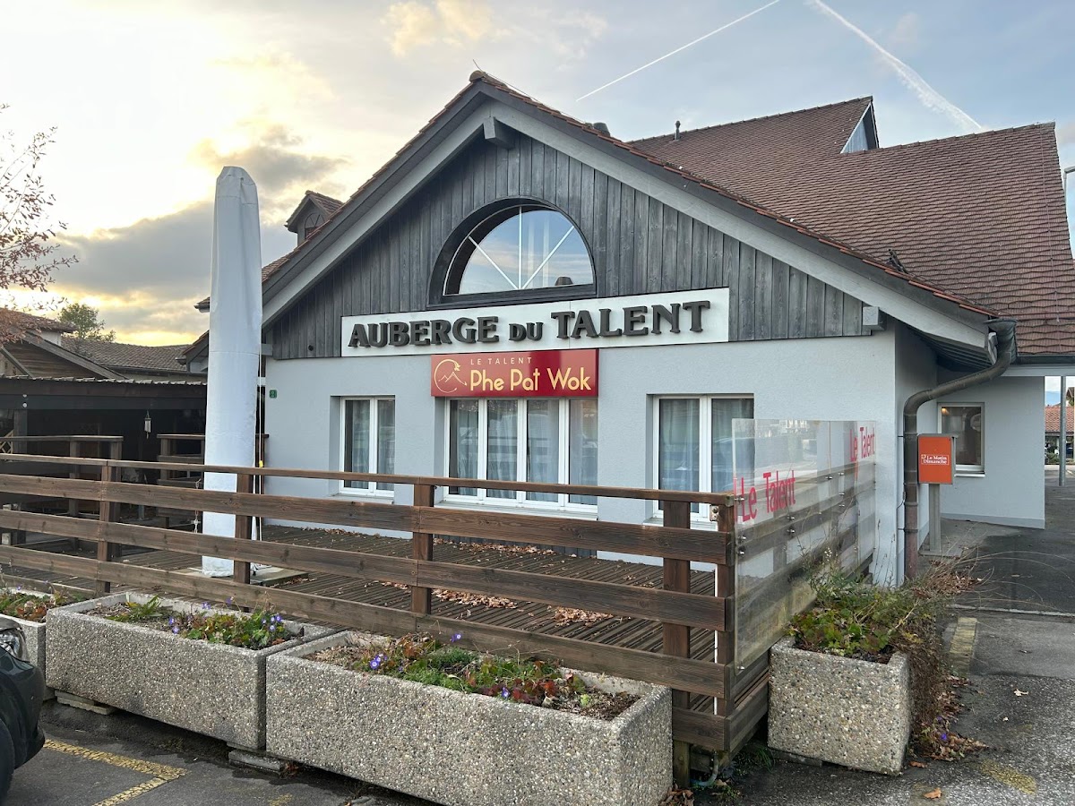 Auberge Le Talent Phe Pat Wok