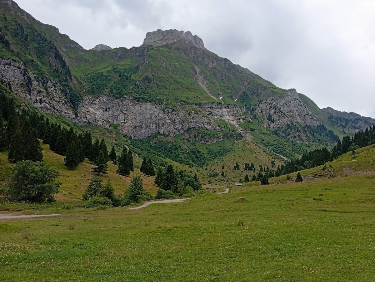 Auberge Pointe Du Midi-3