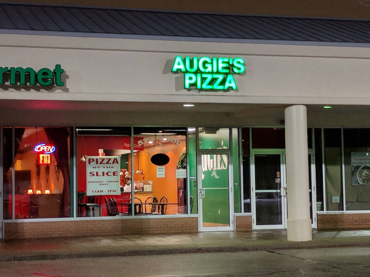 Augie's Pizza