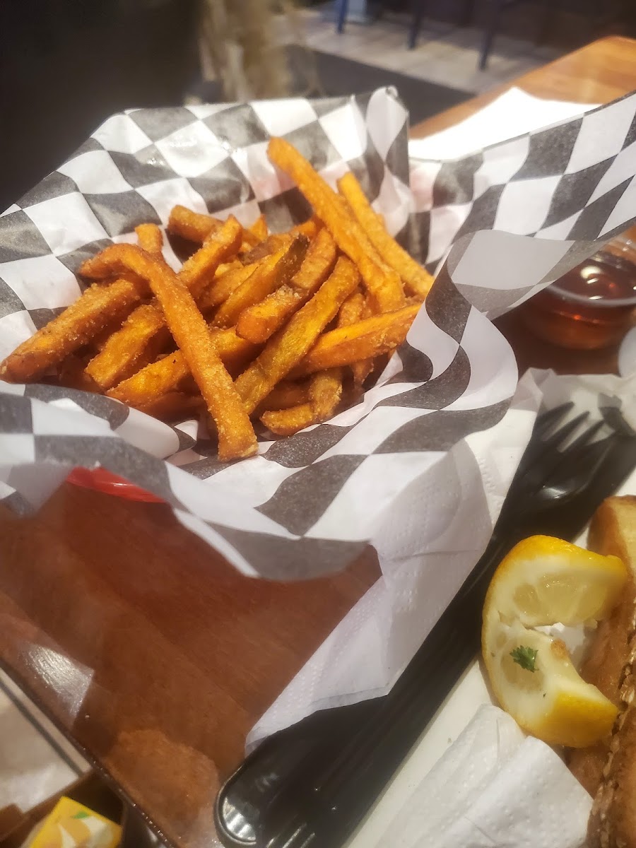 Aunt E’S Southern Cuisine-5