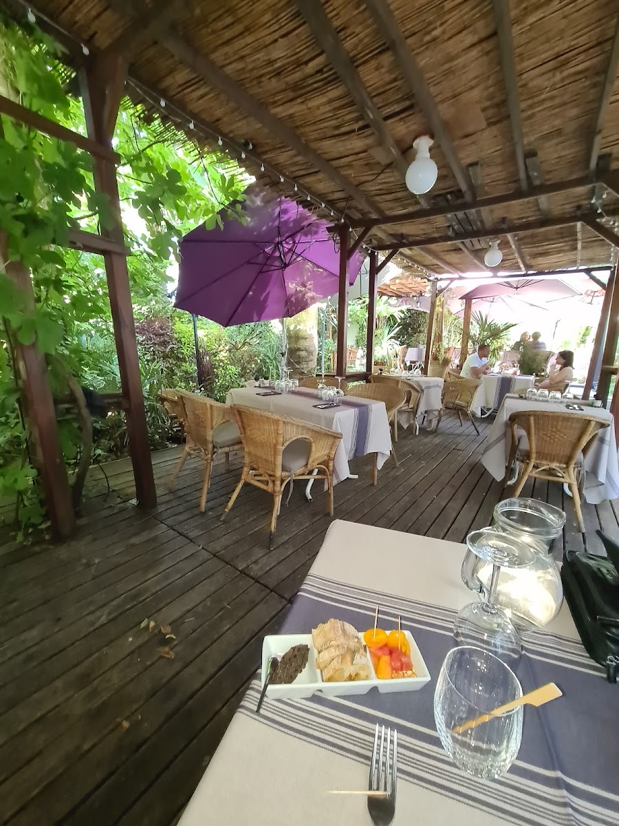 Aux Fontaines