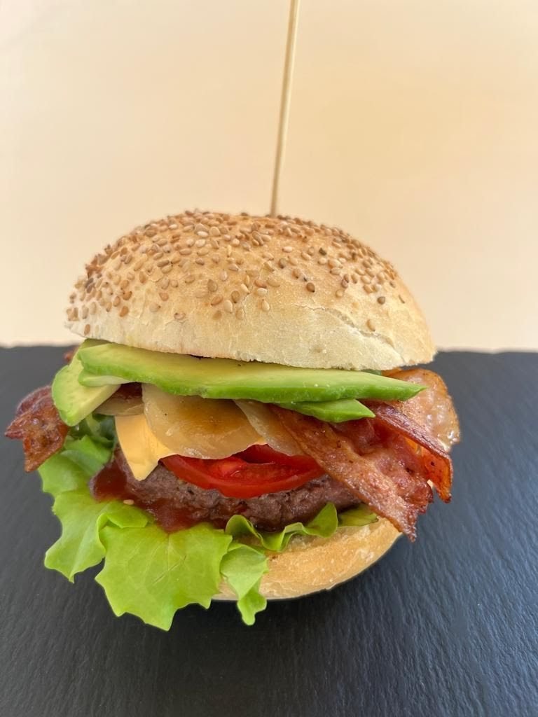 Avocado Burger Bar-4