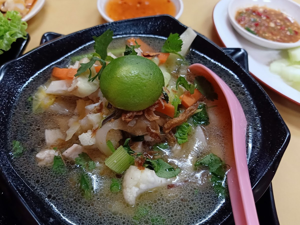 Awiera Tomyam-3