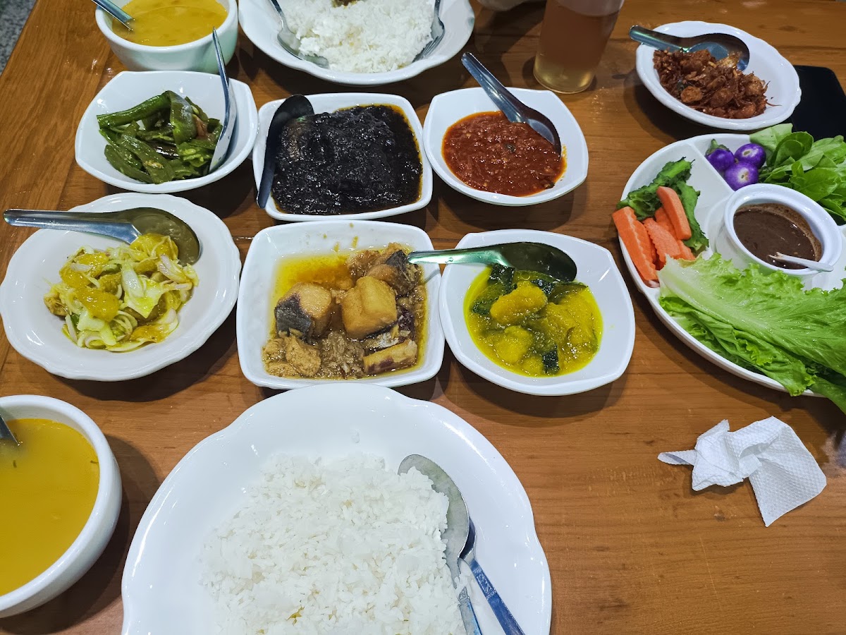 Aye Myit Tar Burmese Resturant-4