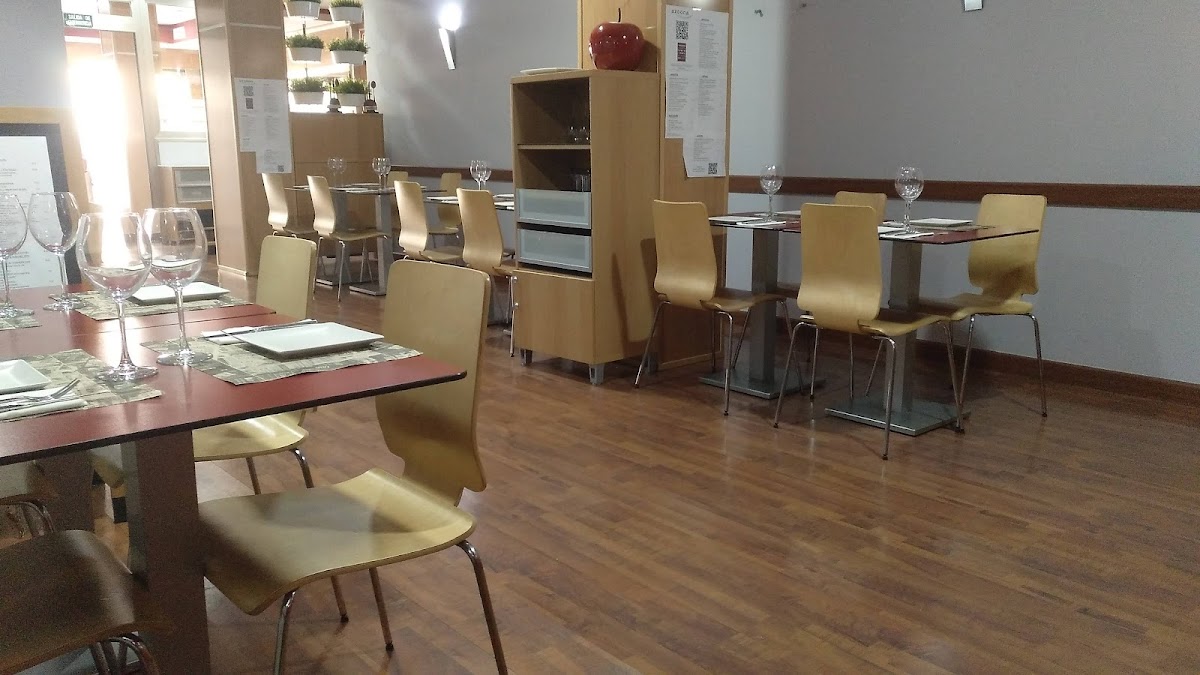 Azcona Bar · Restaurant