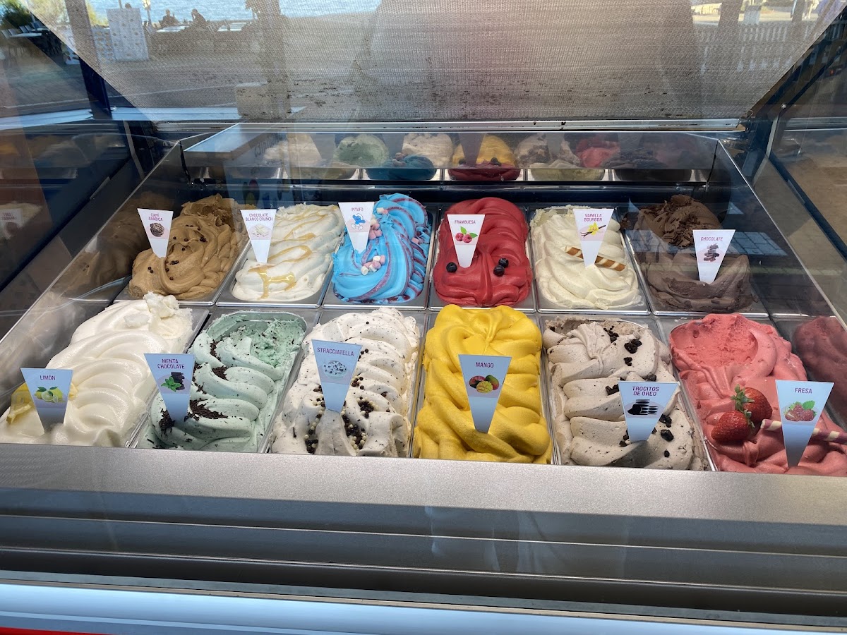 B-Fresh Yogurt Cala Millor