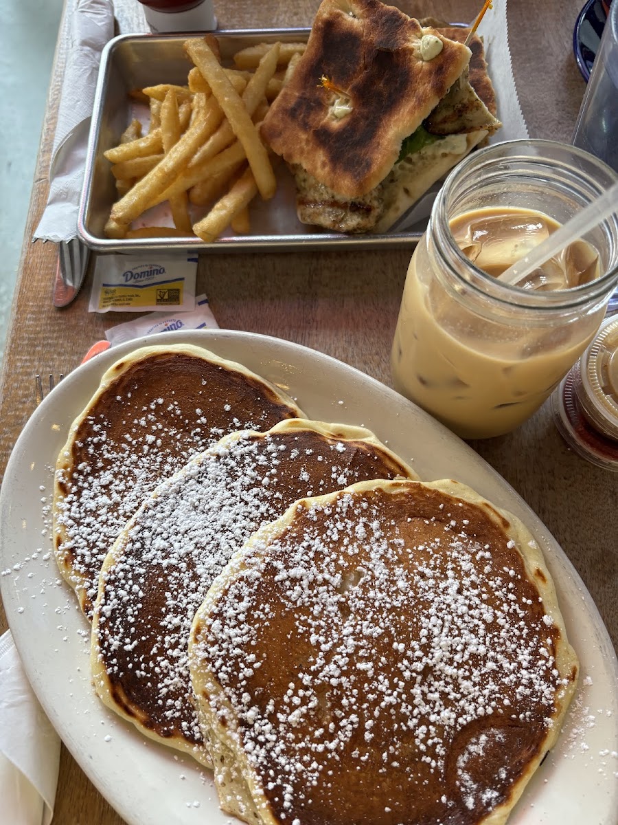 B18 Coffee Kitchen-3