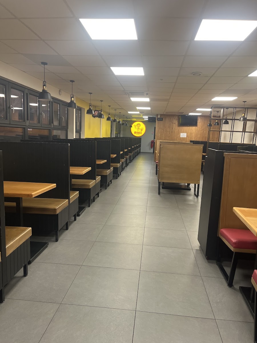 Baba Fritas Restaurant & Aires De Jeux