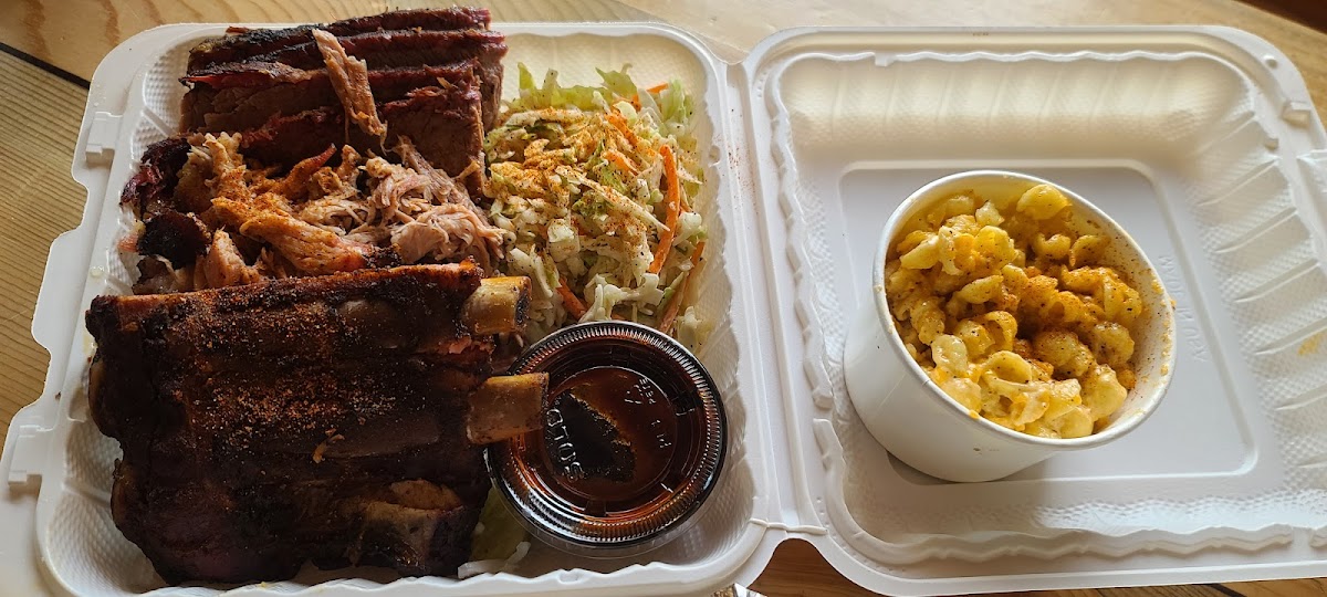 Bad Betty's Barbecue And Catering Company-5