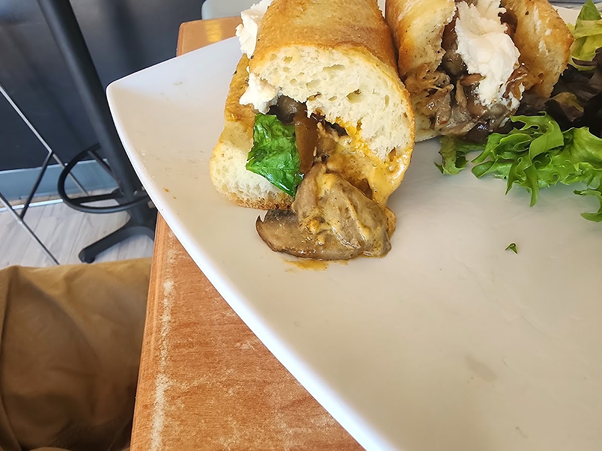 Baguette Cafe-6