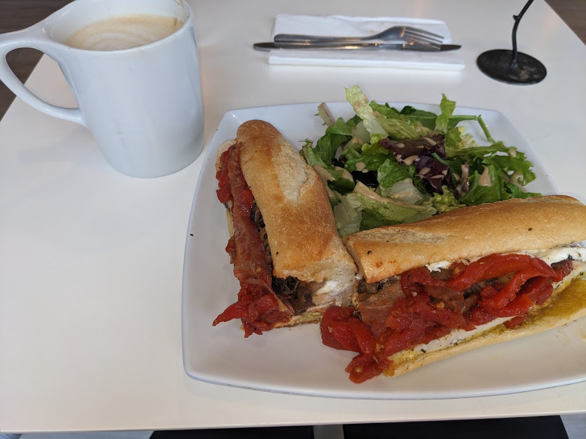Baguette Cafe-7