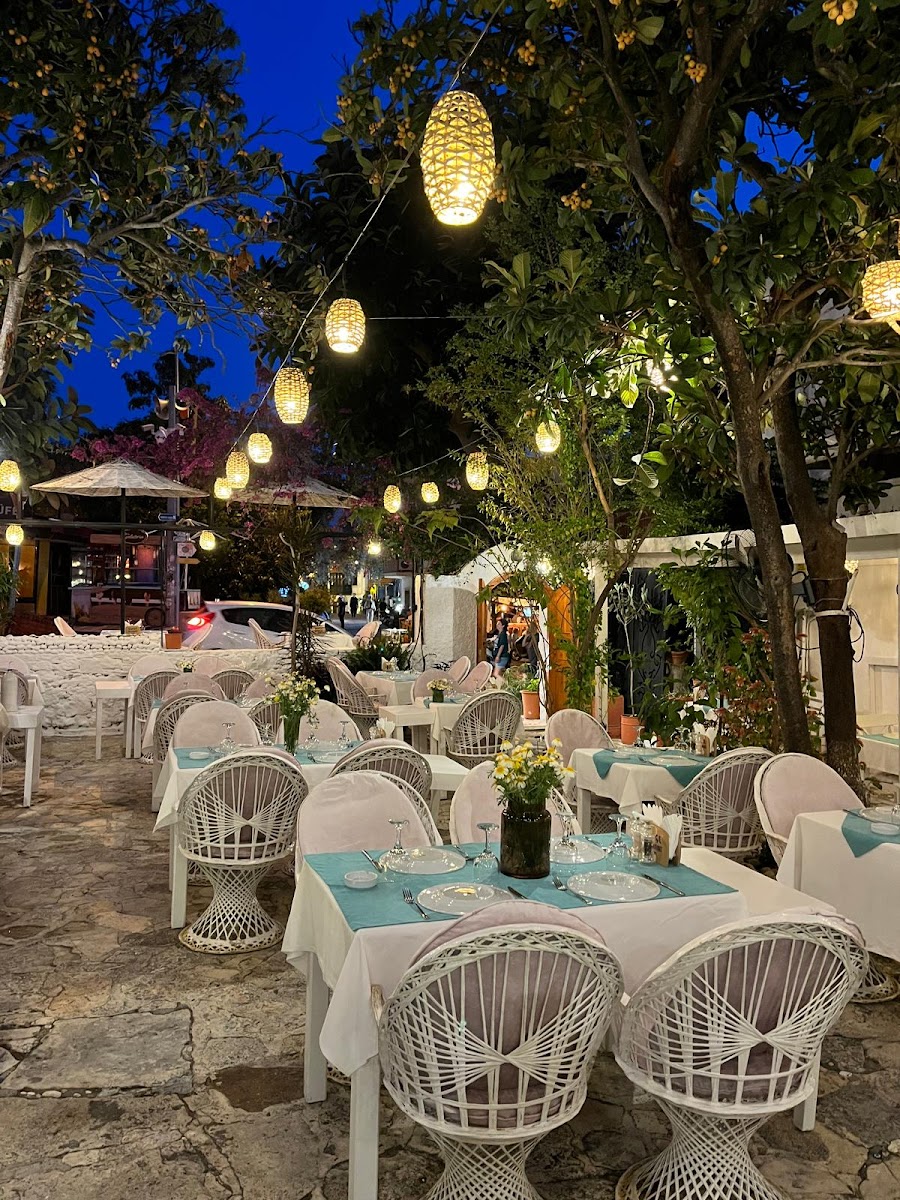 Bahce Restaurant