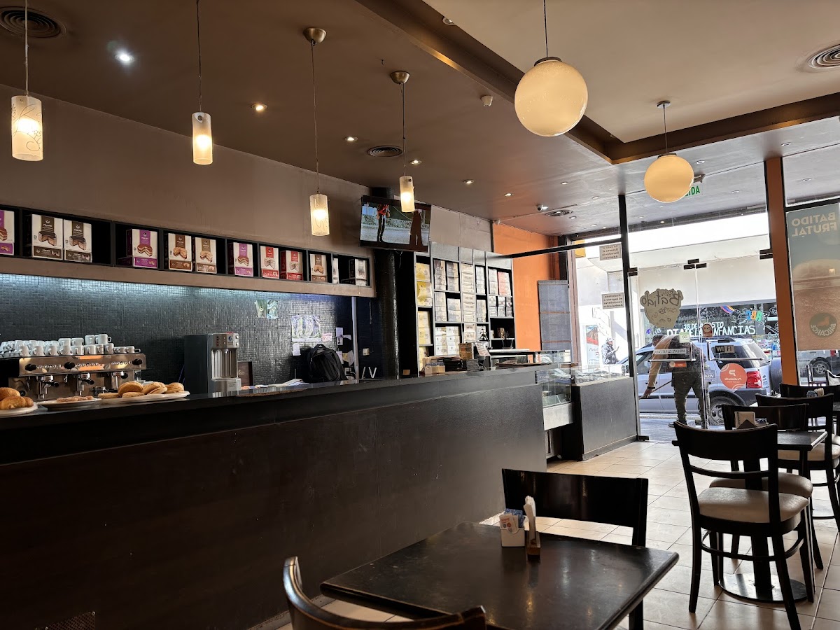 Balcarce Cafe