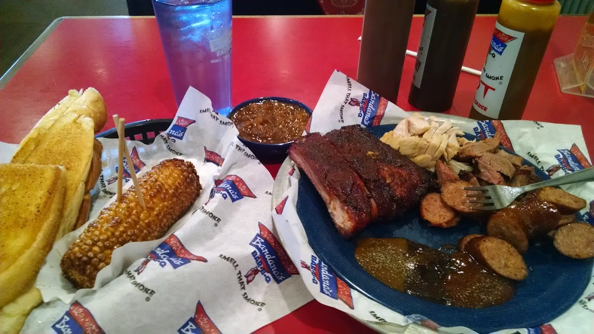 Bandana's Bar-B-Q Fairview Heights, Il-7