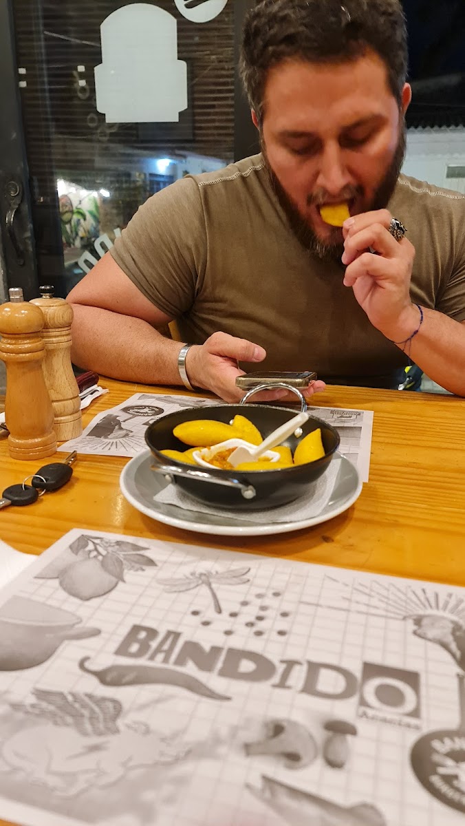Bandido Burger & Grill-8