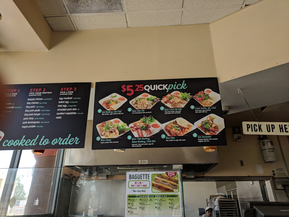 Menu Banh Mi & Che Cali-9