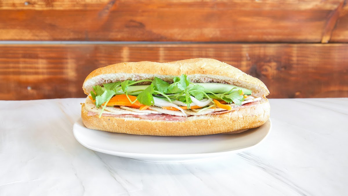 Banh Mi Express Poke Mi-9