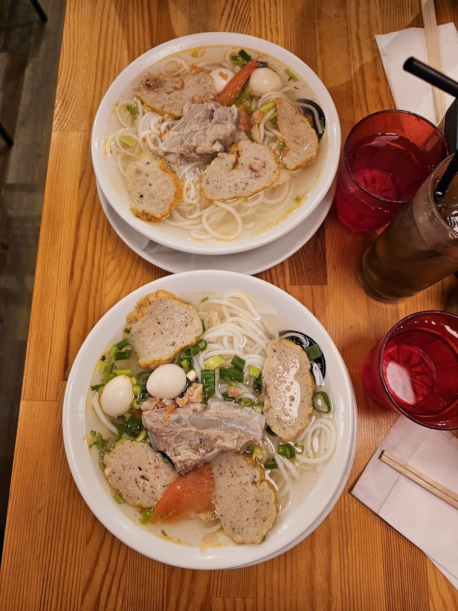 Banh Mi Ngon Ngon-9