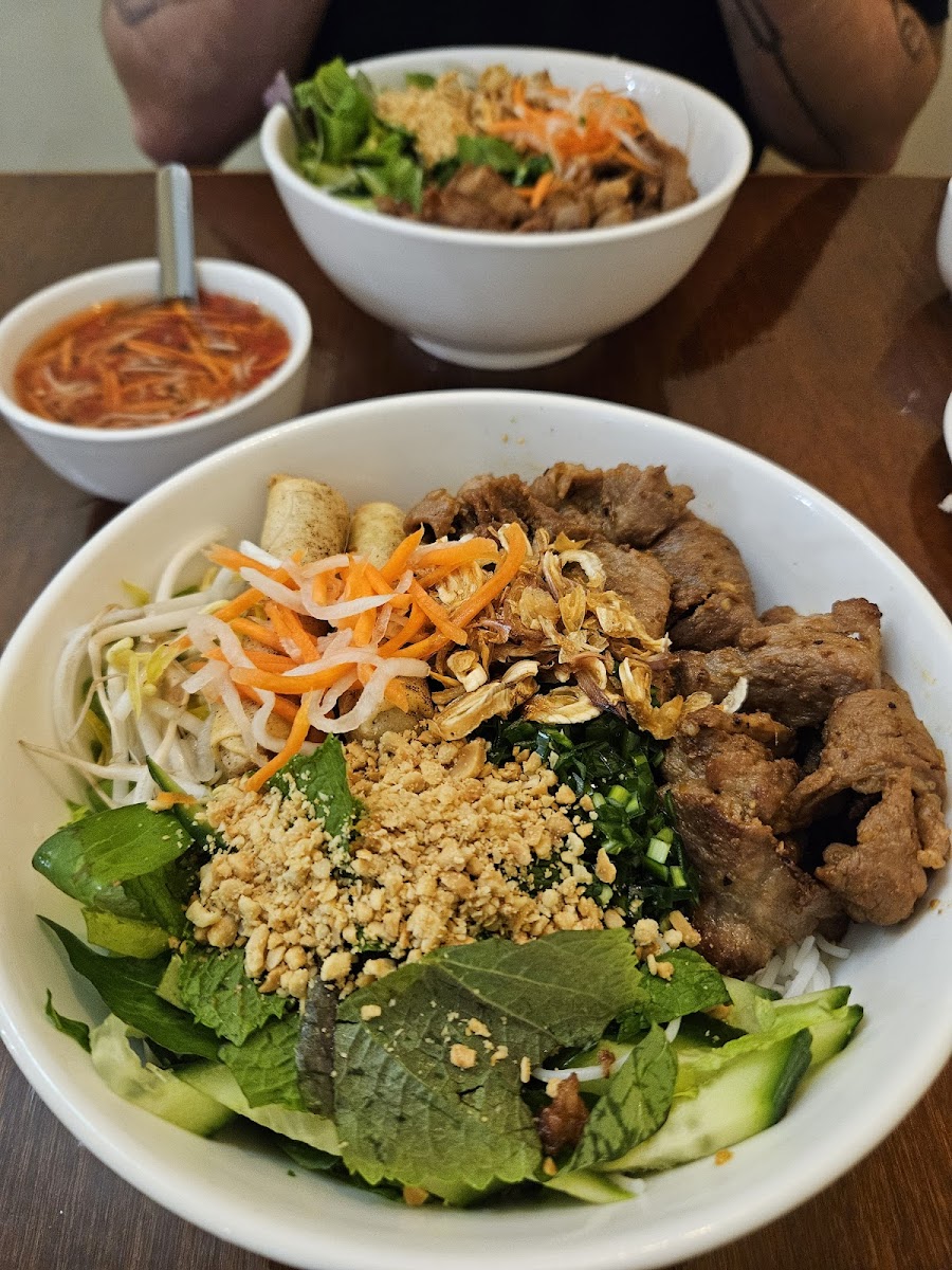Bánh Xèo Tay Do Vietnamese Restaurant-8