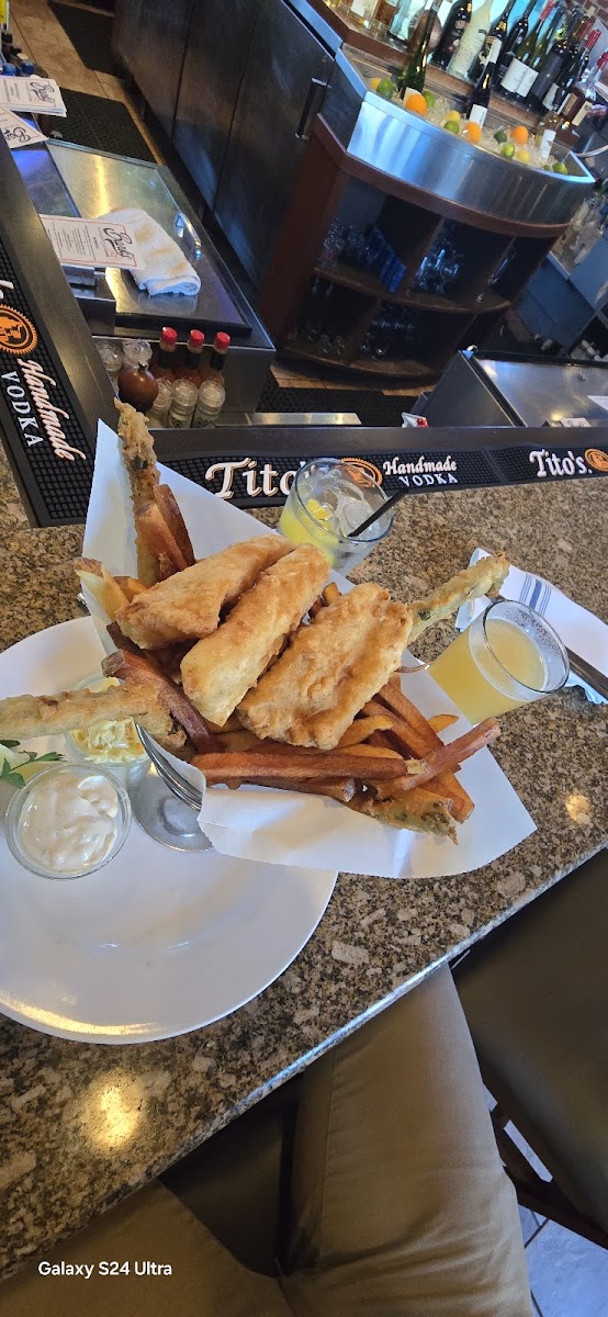 Banks' Seafood Kitchen And Raw Bar-9