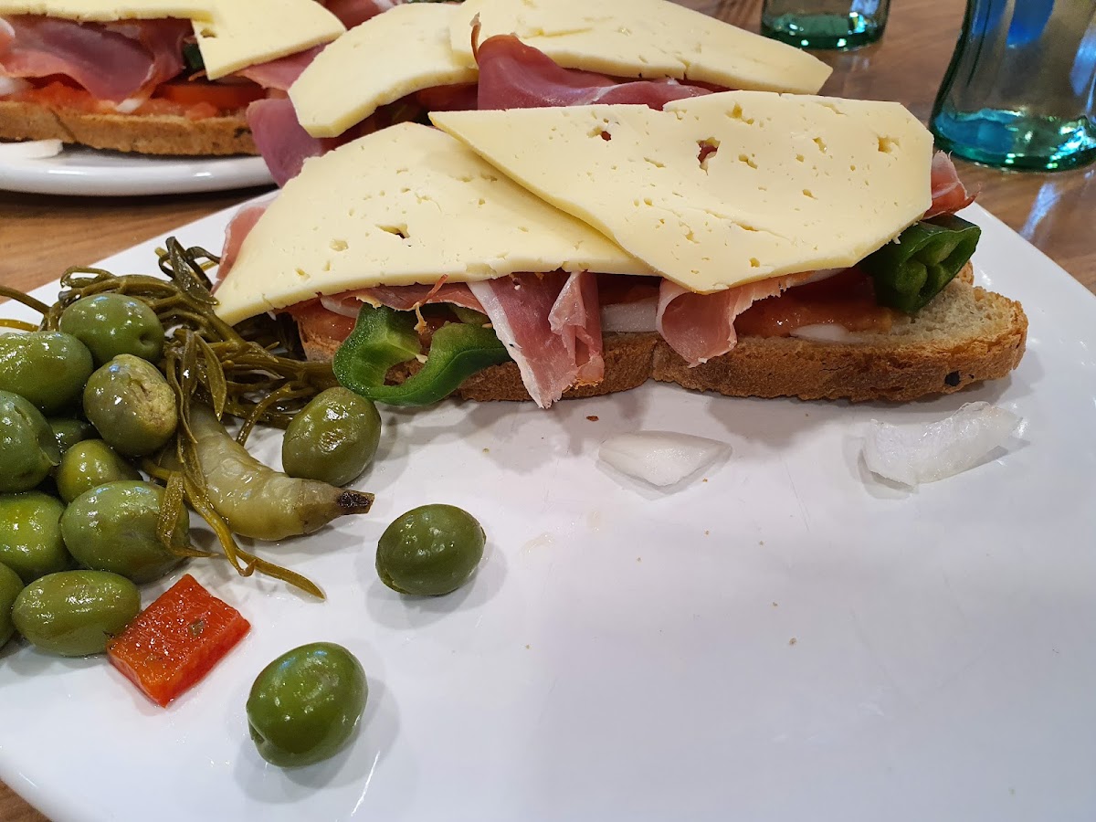 Bar Cafeteria Ses Xarxes S'illot-8