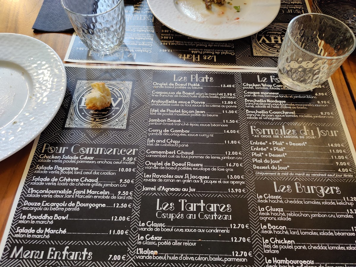 Menu Bar De L'hôtel De Ville-2