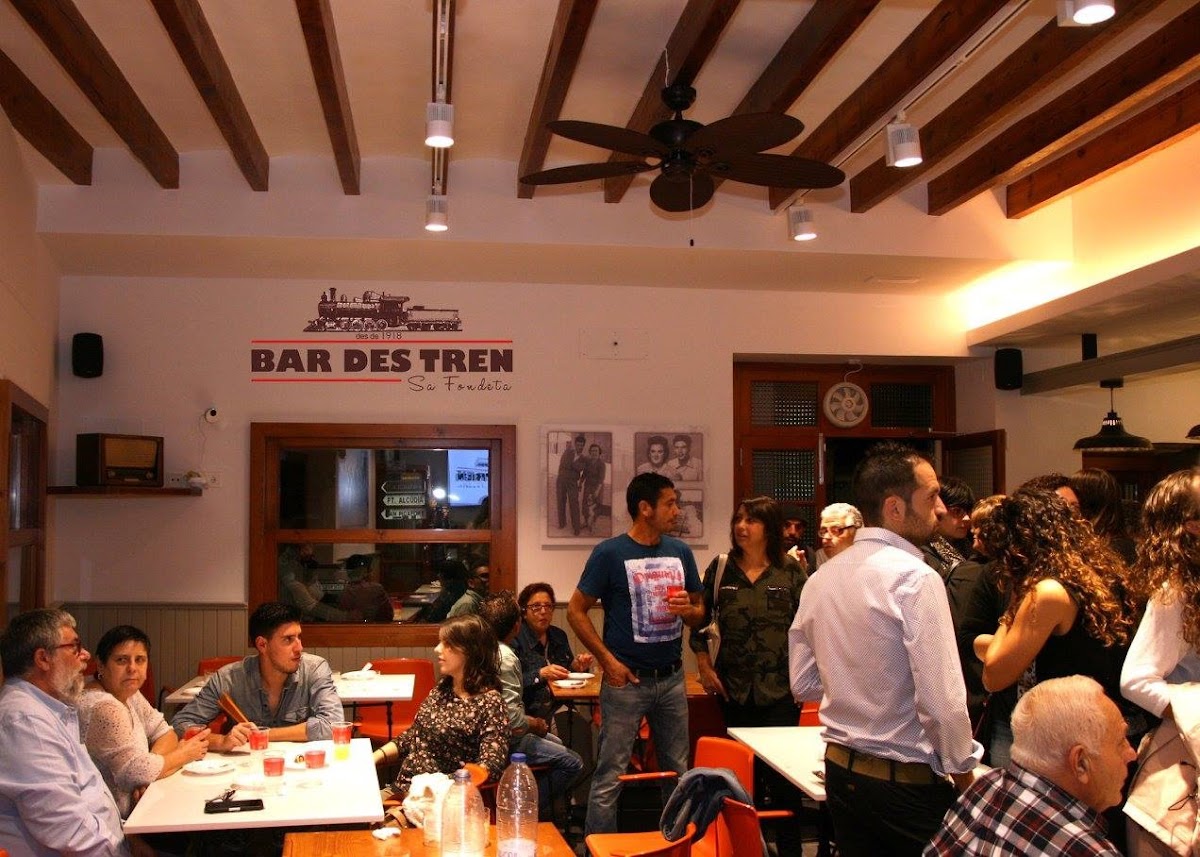 Bar Des Tren