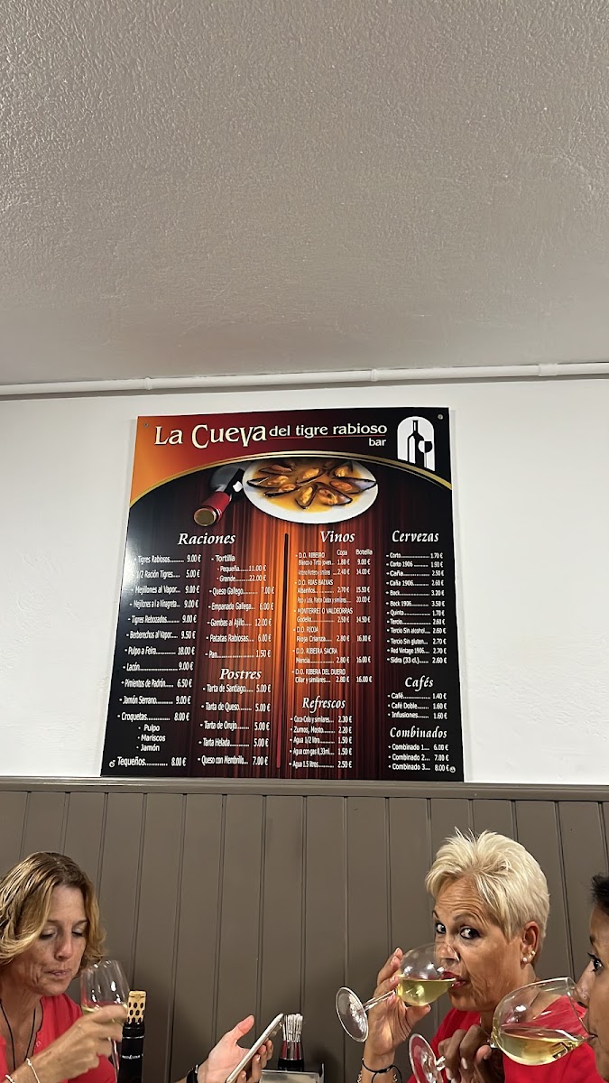Menu Bar La Cueva-3