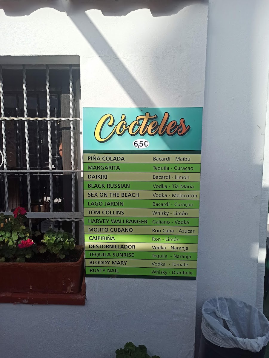 Menu Bar Lago Jardín-8