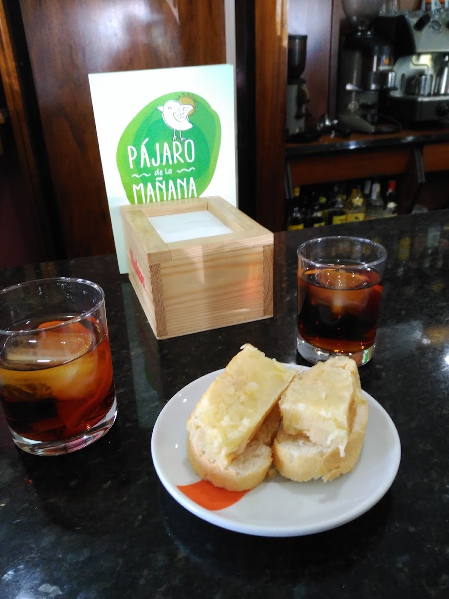 Bar Moli-5