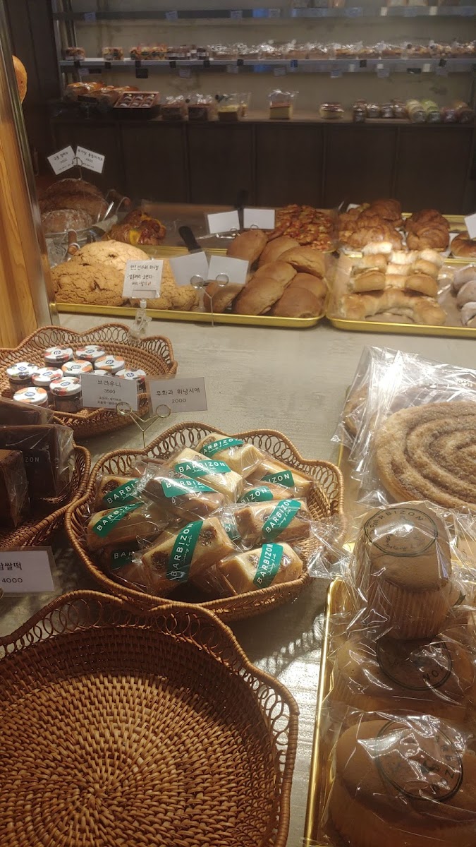 Barbizon Bakery Cafe-9