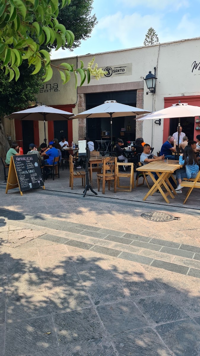Barrio Santo