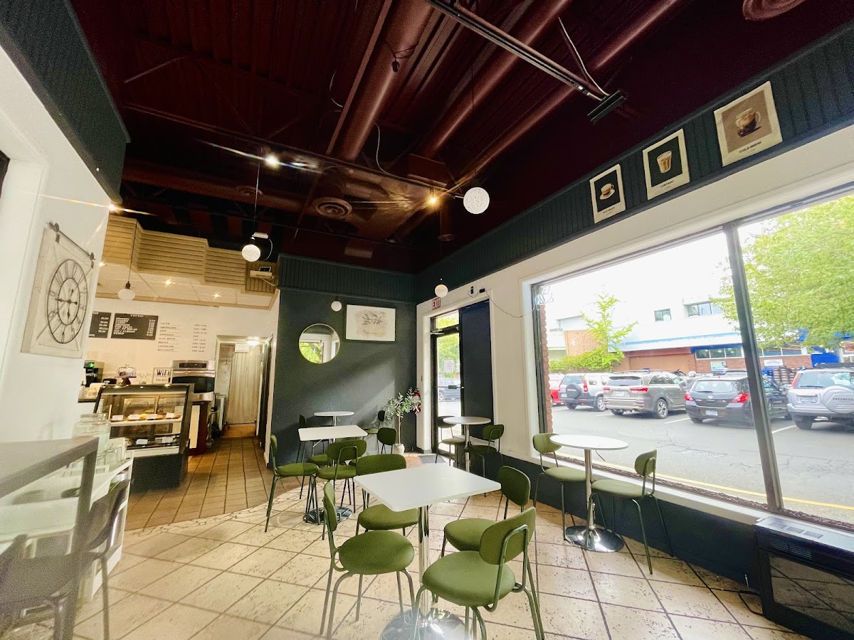 Basic Cafe-4